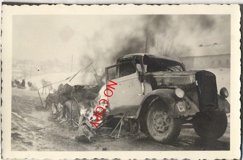 Foto wehrmacht brennender lkw - wehrmacht,
