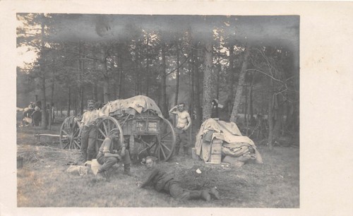 Foto soldaten mit wagen - ak,